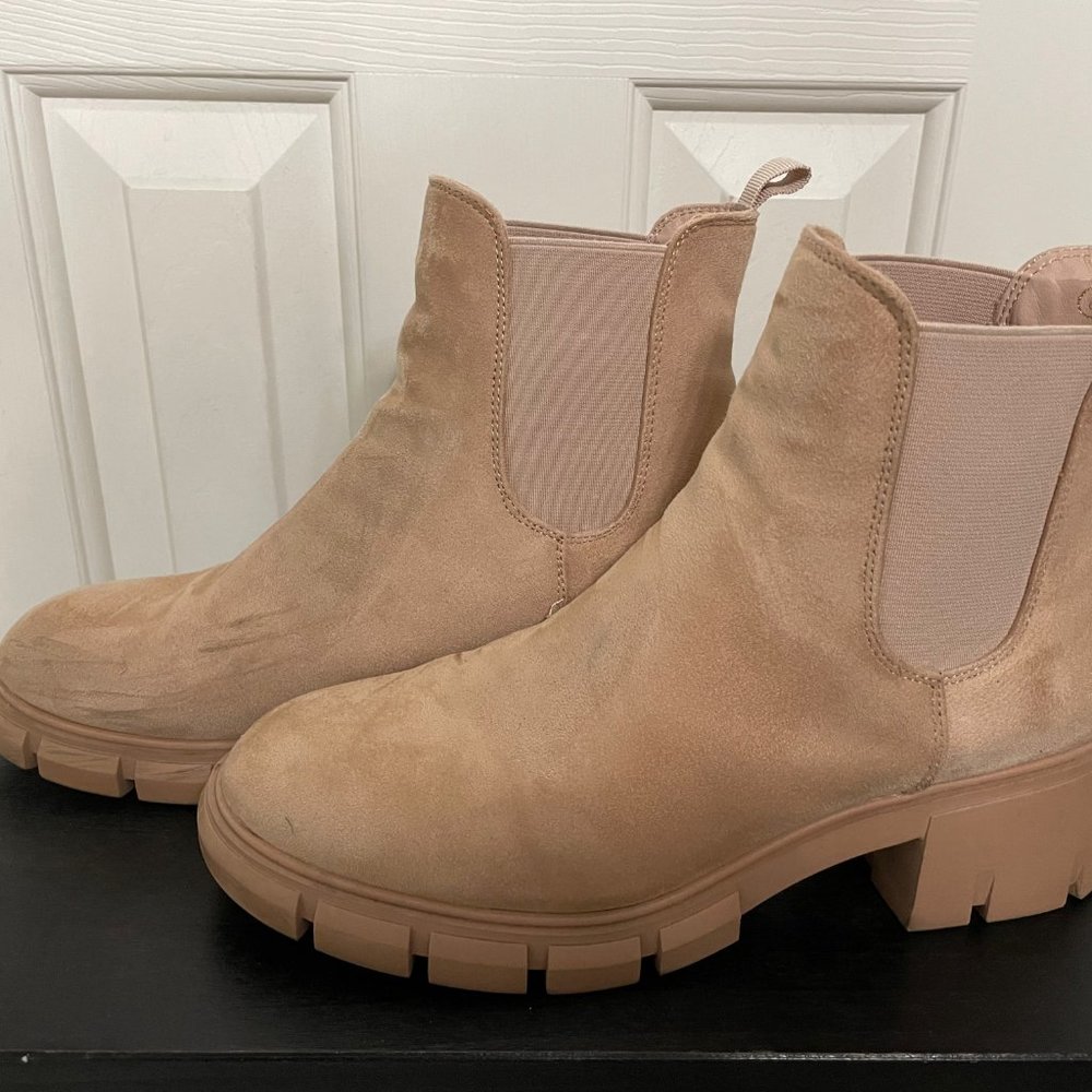 Women's Lug Sole Platform Chunky Ankle Booties - Beige - 8